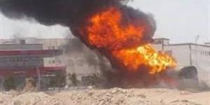 اندلاع حريق بسيارة محملة بالبنزين داخل محطة وقود بمدينة العاشر من رمضان
