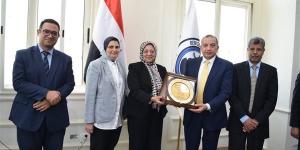 رئيس جامعة بني سويف يرأس لجنة تسيير أعمال الجامعة الأهلية
