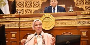 وزيرة البيئة تستعرض جهود الدولة في التكيف مع آثار تغير المناخ