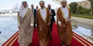 الكويت.. نائب وزير الخارجية يستقبل وزير خارجية سلطنة عمان بمناسبة زيارته الرسمية إلى البلاد