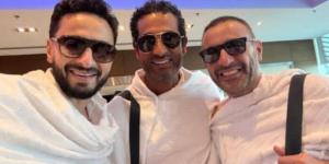برفقة عمرو سعد وحمادة هلال.. أحمد السقا يستعد لأداء فريضة الحج