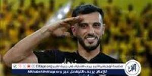 عرض مفاجئ يُبقي عمر السومة في دوري روشن للمحترفين