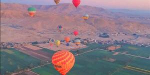 استمرار وقف تحليق رحلات البالون بالأقصر