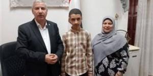 محافظ الشرقية يهنئ الطالب إبراهيم محمد على المركز الثالث على مستوي الجمهورية في مسابقة التحدث باللغة العربية الفصحي