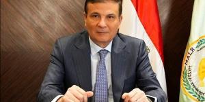 وزير الزراعة يطمئن على حالة مسئول حماية الأراضي بسوهاج بعد الاعتداء عليه