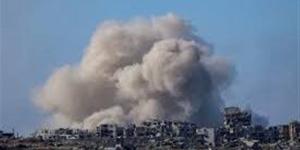 استشهاد 8 فلسطينيين في قصف إسرائيلي على منزل جنوب مخيم النصيرات بغزة