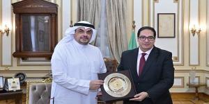جامعة القاهرة تبحث التعاون الأكاديمي مع المكتب الثقافي الكويتي