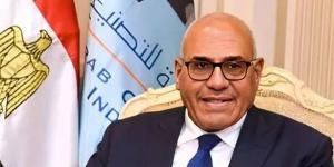 رئيس العربية للتصنيع للسيسي: نهدف إلى تعميق المنتج المحلي وزيادة معدلات التصدير