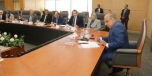 وزير الكهرباء يبحث مع وفدا بنك الاستثمار والاتحاد الأوروبيين سبل التعاون فى مختلف مجالات الطاقة