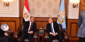 وزير العمل يلتقى محافظ كفر الشيخ لبحث تفعيل سُـبل التعاون في الملفات المشتركة