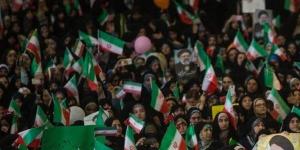 باحث: الشعب الإيراني حاليا ملتف حول قياداته لأنه يؤمن أن الحرب ضد الوطن