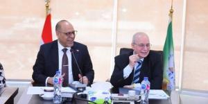 وزير العمل يبحث مع "اتحاد المقاولين" سبل حماية 6 ملايين عامل وتفعيل التعاون المشترك