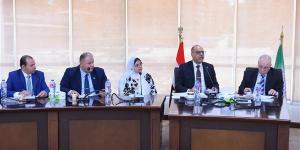 وزير العمل يبحث مع "اتحاد المقاولين" تدريب العمالة وحمايتها