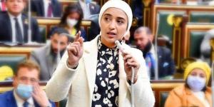 أميرة أبوشقة:الوضع ينذر بكارثة على المنطقة بأسرها.. المتغطي بأمريكا عريان