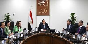 رئيس الوزراء يتابع موقف تنفيذ المشروعات والفرص الاستثمارية بمحافظة دمياط
