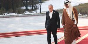 الرئيس الإيراني في اتصال مع أمير قطر: طهران تسعى لتوسيع علاقاتها الأخوية مع الدوحة