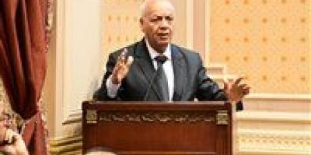 مصطفى بكري: الحكومة متسلطة على الشعب وقانون الإيجار القديم هيفجر البلد