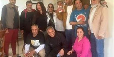 المخرج سعد المغربي يستقبل فرقة المسرح المصري المشاركة بعرض “الست” في مونديال المسرح المغاربي بليبيا