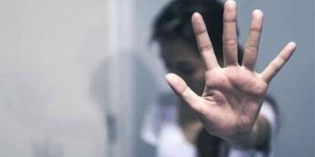 3 سنوات سجن لـ "بائع ملابس" هتك عرض طالبة في الطريق العام بالإسكندرية
