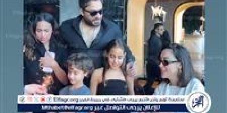 تامر حسني يحتفل بعيد ميلاد ابنتيه تاليا وأمايا ويعلق: "كل سنة وانتوا أغلي ماعندي"