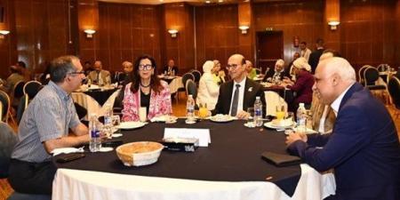 جامعة أسيوط تحتفل بتكريم خريجي فولبرايت وتعزيز التعاون الأكاديمي