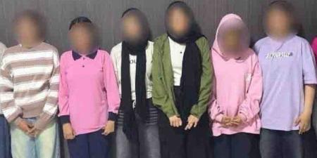 القبض على 8 فتيات تعدين علي زمليتهن بالعاشر من رمضان