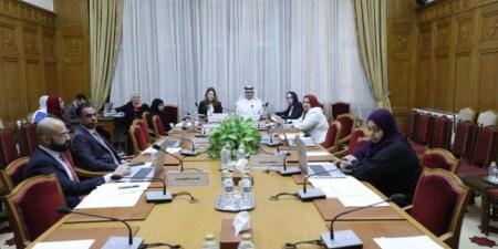 بدء الاجتماع العربي للجنة تحكيم جائزة العمل المميز في مهنتي التمريض والقبالة