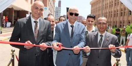 رئيس جامعة المنوفية يفتتح معرضي كلية الهندسة ...