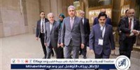 وزير السياحة والآثار يقيم مأدبة عشاء على شرف المشاركين في الاجتماع الوزاري الرابع لوزراء السياحة للدول الأعضاء بمنظمة الـ D-8 بالمتحف المصري الكبير