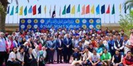 مدير صندوق مكافحة الإدمان يشارك في الملتقى الحواري لبناء الوعي بمشاركة رؤساء اتحادات الطلاب