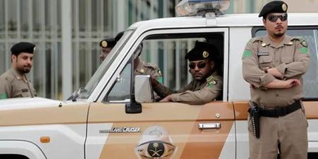 السعودية.. ضبط مصري حاول نقل 22 مخالفًا لأنظمة الحج إلى مكة