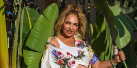 بإطلالة مثيرة للجدل.. ليلى علوي تشارك جمهورها صورًا من أحدث ظهور لها
