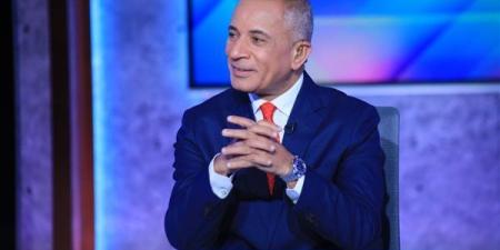 أحمد موسى يتعرض لعارض صحي ونشأت الديهي يطمئن جمهوره على صحته