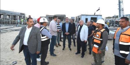 وزير الإسكان يتفقد سير العمل بمشروعات التطوير بمارينا وكومبوند مزارين والمدينة التراثية بالعلمين الجديدة