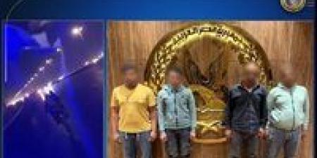 خلاف على تحميل الركاب ينتهي بمطاردة وتكسير زجاج "ميني باص" في السلام