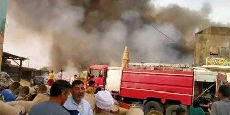 حريق هائل يلتهم مخزن خردة فى بلبيس