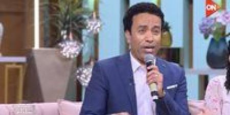 الجمعة المقبلة.. سامح حسين وأسرته في ضيافة برنامج معكم منى الشاذلي