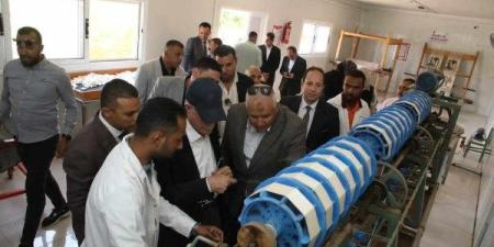 مستشار رئيس الجمهورية يتفقد مشروعات الاستثمار الزراعي بالوادي الجديد