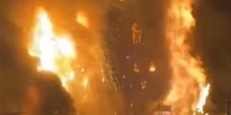 عاجل.. حريق يلتهم مطعم شهير ومبنى سكني بمصر الجديدة والدفع بـ5 سيارات إطفاء لإخمادة