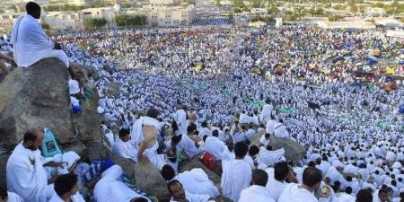 نيفين مختار: الحاج يعود كيوم ولدته أمه لكن بشروط