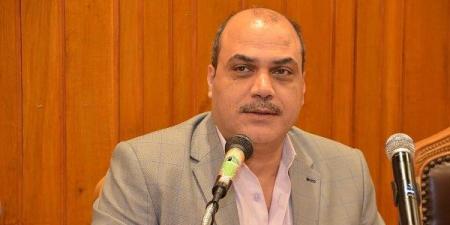 محمد الباز: متابعة الرئيس السيسي لصنع الله إبراهيم تحمل رسالتين.. ومصر لا تنسج علاقاتها بأبنائها