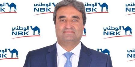 عمرو عامر ينعي المصرفي الكبير عمرو الألفي