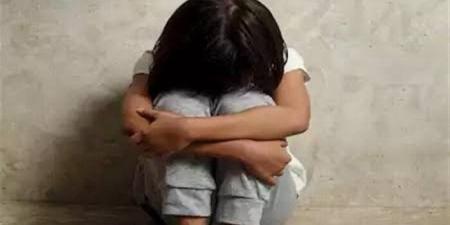 جد يتعدى على حفيده في شبرا الخيمة