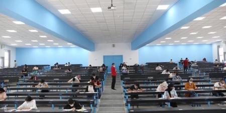 ميداوي يدافع عن استقلالية الجامعات المغربية .. وأوزين: "جعجعة بلا طحين"