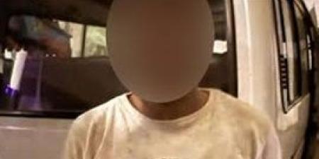 ضبط سائق بتطبيقات النقل الذكى لسرقته ملابس عميل بالقاهره