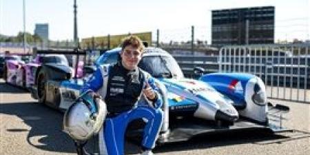 كيانو الأزهري ينطلق من الإمارات طامحاً بالوصول إلى بطولات الفورمولا1