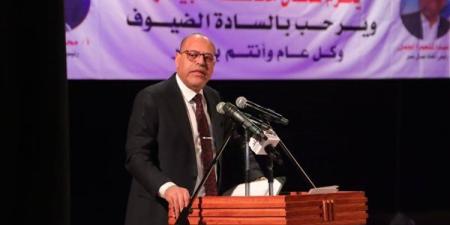 وزير العمل يُشارك في احتفالية "اتحاد محلي الجيزة" بعيد العمال