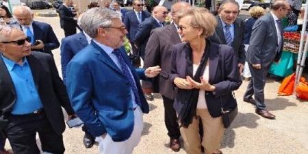 جولة تفقدية لسفيرة الاتحاد الأوروبي بسوق المزارعين بمحطة الرمل في الإسكندرية