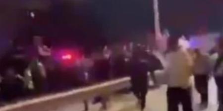 الميليشيات المسلحة فى طرابلس تطلق الرصاص على متظاهرين يطالبون بإسقاط الدبيبة