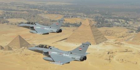 مقتل طاقم طائرة عسكرية بمصر